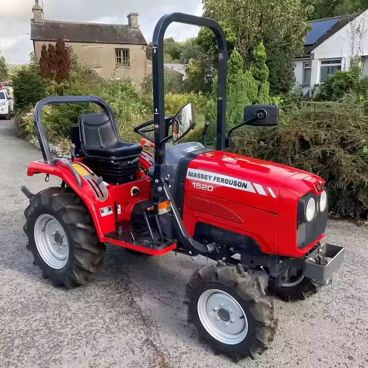 Tracteur Massey Ferguson 1520 – Compact, Puissant et Fiable – Idéal pour Agriculture & Jardinage