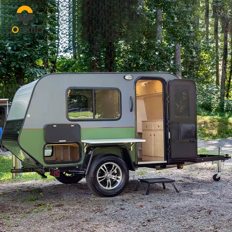 Mini Caravane de Voyage COMMA – Remorque Compacte et Confortable – Idéale pour Camping et Road Trip