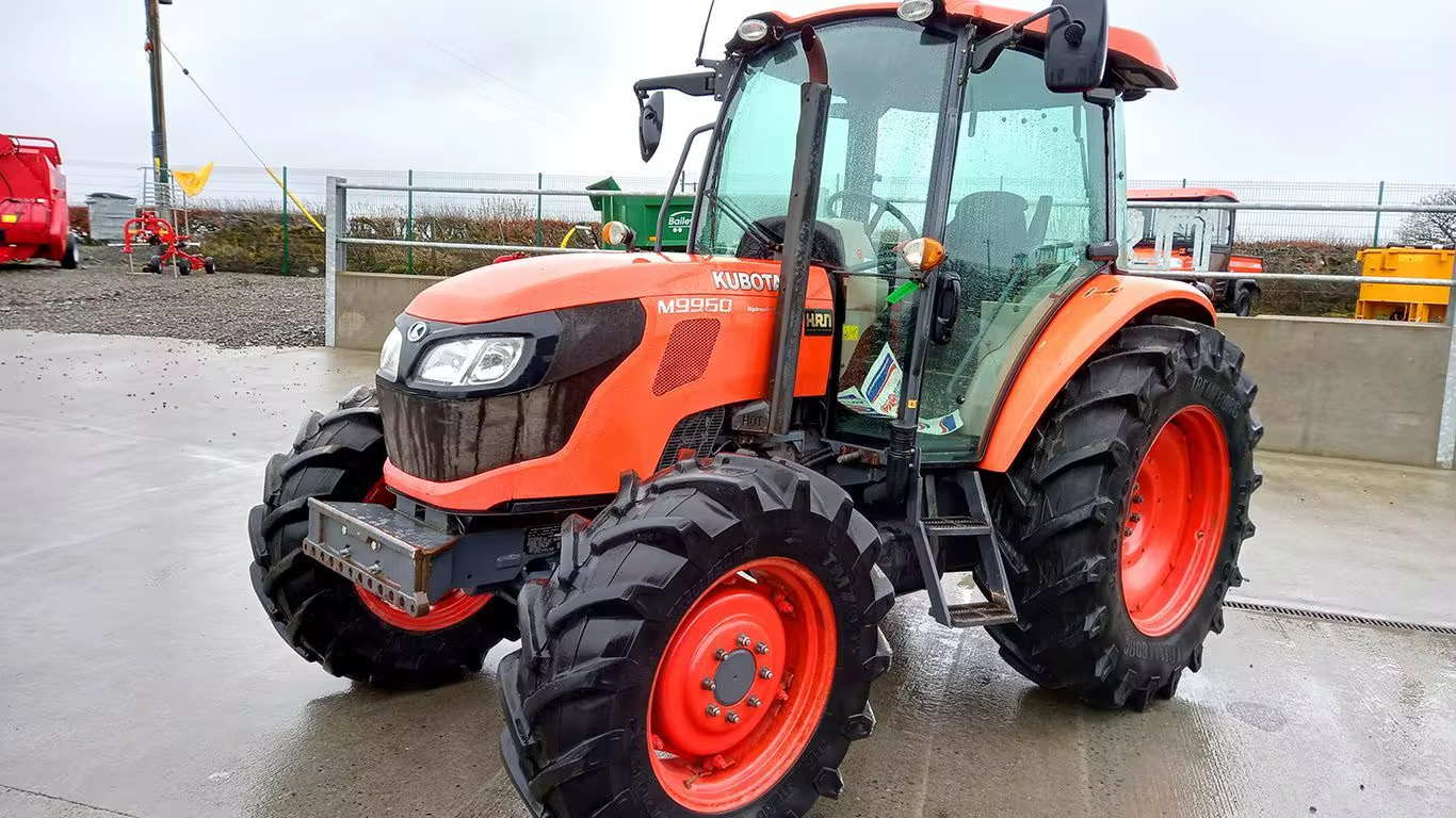 Tracteur Agricole Kubota M9950 – 95 CV – Transmission 36x36 – Cabine Confort